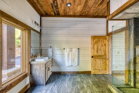 91 Kittatinny Drive Mineral Bluff GA 30559