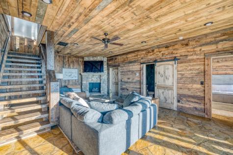 91 Kittatinny Drive Mineral Bluff GA 30559