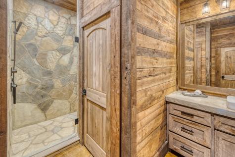 91 Kittatinny Drive Mineral Bluff GA 30559