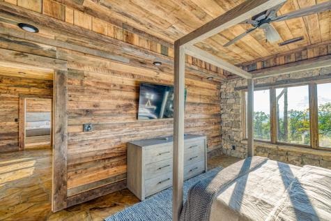 91 Kittatinny Drive Mineral Bluff GA 30559