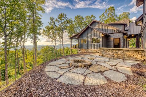 91 Kittatinny Drive Mineral Bluff GA 30559