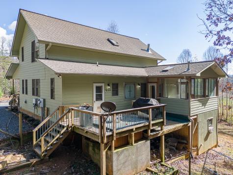 2257 Trout Cove Road Brasstown NC 28902
