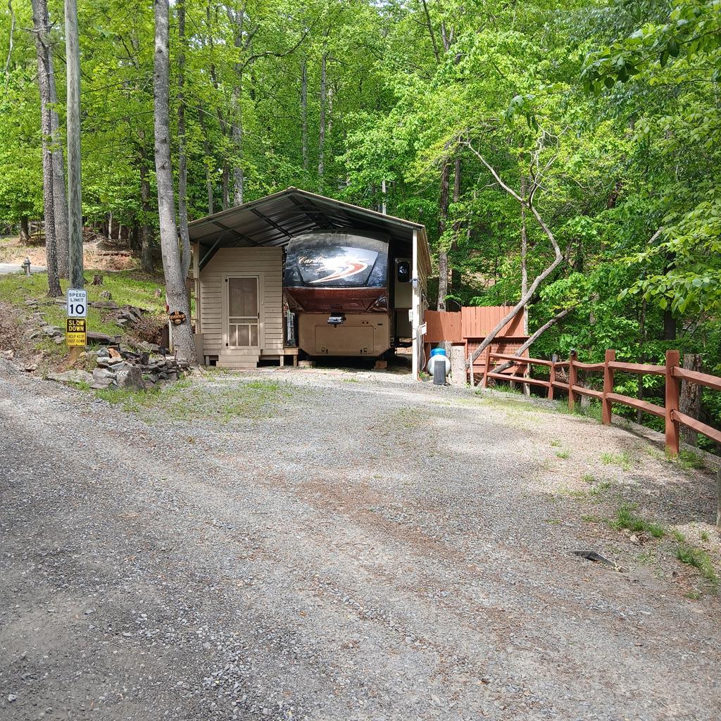 68 7th Street Ellijay GA 30540
