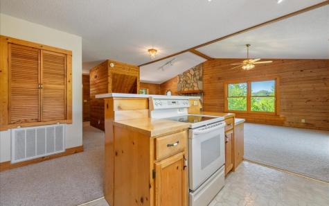 250 Crow Top Mountain Blue Ridge GA 30513
