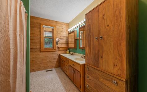 250 Crow Top Mountain Blue Ridge GA 30513