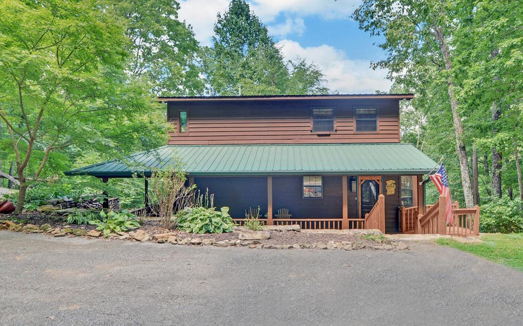 1523 Millenium Drive Young Harris GA 30582