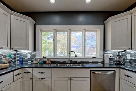 208 Bristol Avenue Andrews NC 28901