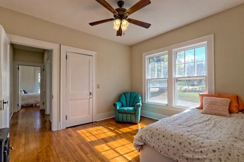 208 Bristol Avenue Andrews NC 28901