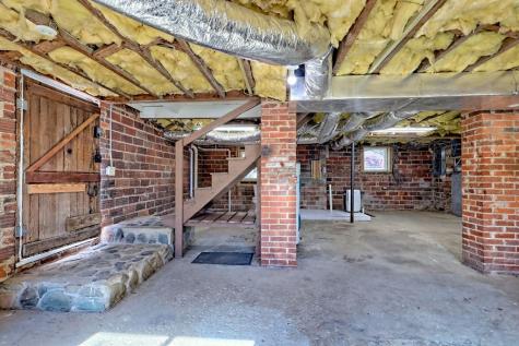 208 Bristol Avenue Andrews NC 28901