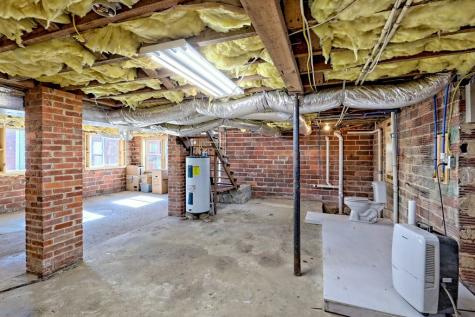 208 Bristol Avenue Andrews NC 28901