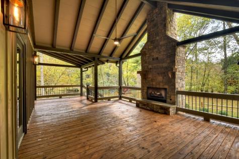 577 Blackberry Drive Mineral Bluff GA 30559