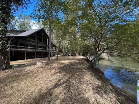 577 Blackberry Drive Mineral Bluff GA 30559