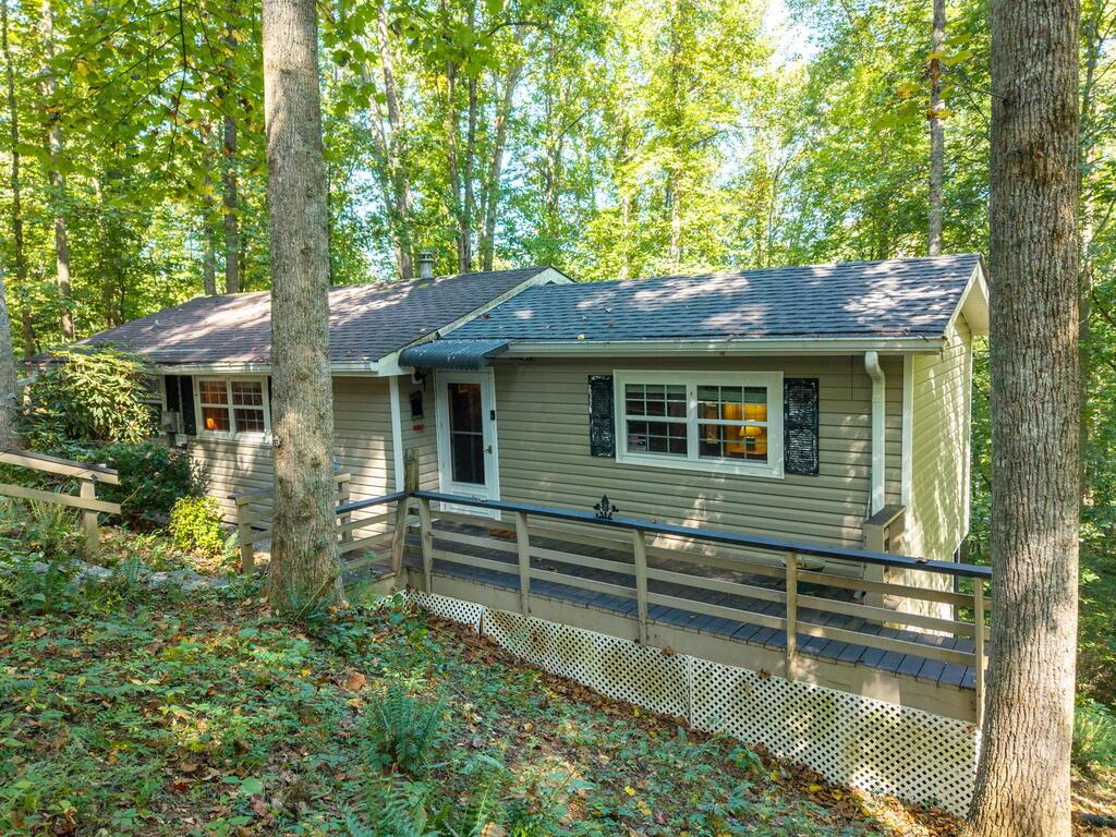 261 Dogwood Circle Hayesville NC 28904