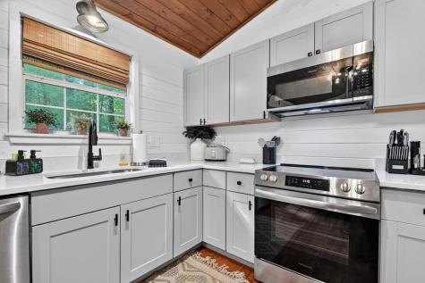 186 Dogwood Drive Epworth GA 30541