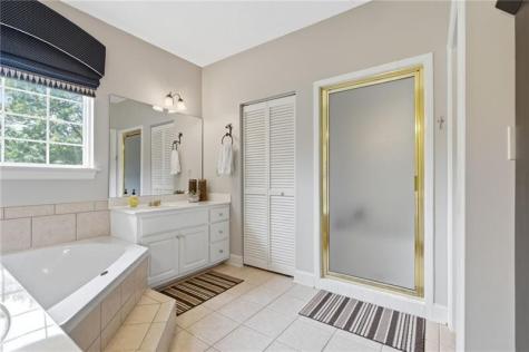 92 Glen Eagle Court Clayton GA 30525