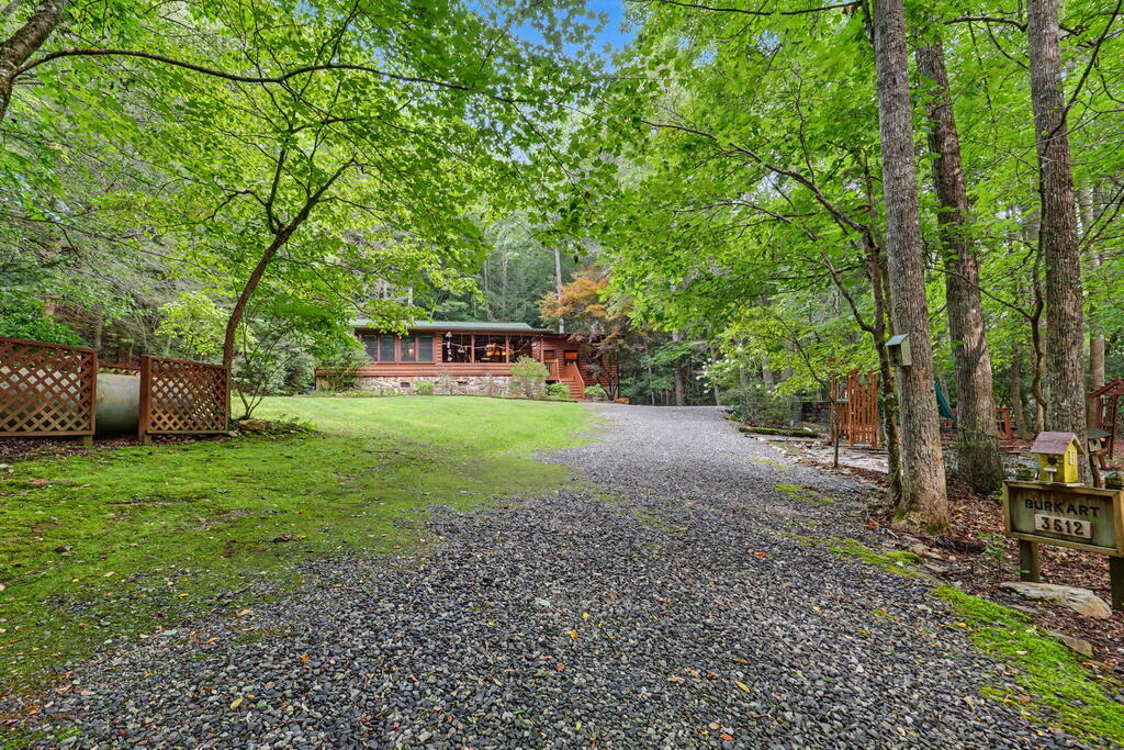 3512 Skeenah Gap Road Blairsville GA 30512