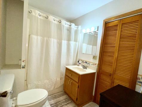 27 Davis Hill Street Hayesville NC 28904