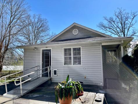 27 Davis Hill Street Hayesville NC 28904