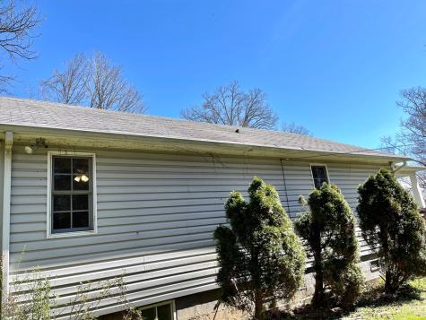 27 Davis Hill Street Hayesville NC 28904