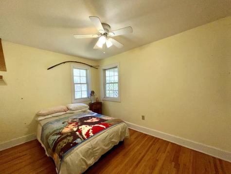 27 Davis Hill Street Hayesville NC 28904