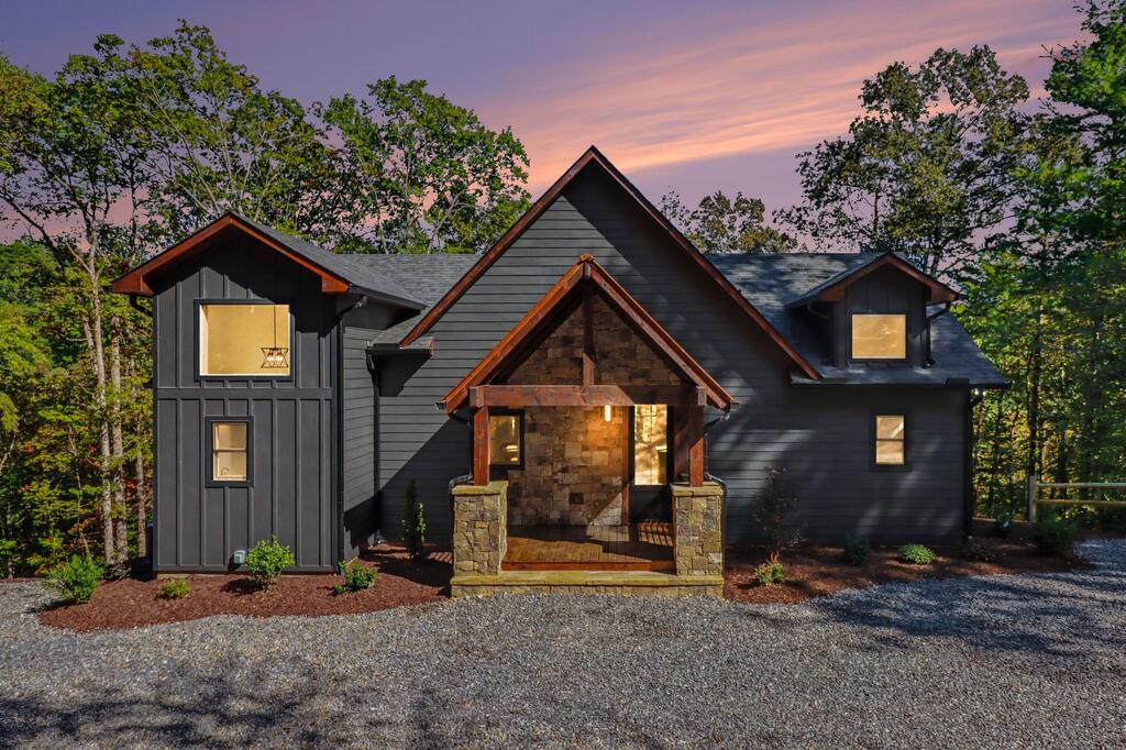 172 Wolf Creek Circle Mineral Bluff GA 30559
