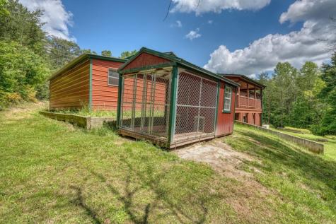 131 Pine Lane Mineral Bluff GA 30559