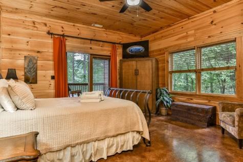 92 Fish Trap Road Mineral Bluff GA 30559