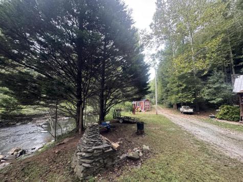 3744 Tails Creek Road Ellijay GA 30540