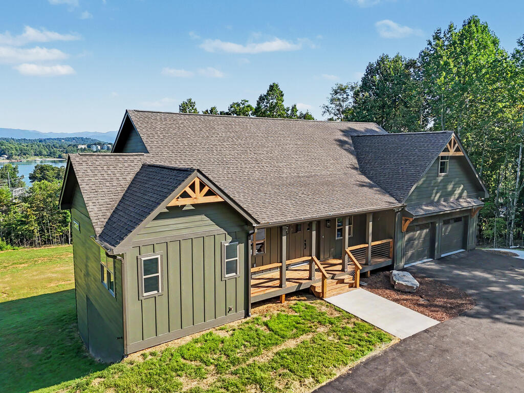 1306 Ramey Mountain Road Hiawassee GA 30546