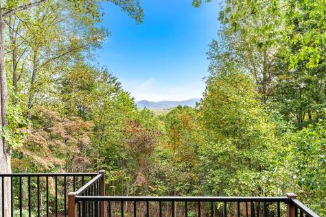 82 Hebron Way Young Harris GA 30582