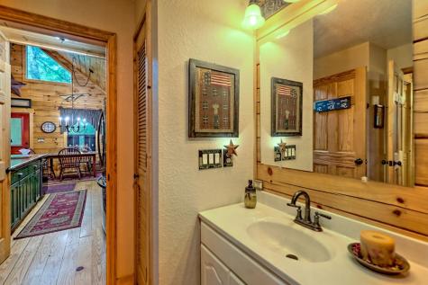 28 Marie Lane Murphy NC 28906