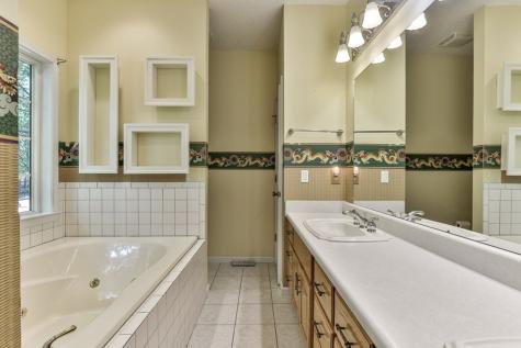 1012 Villa Drive Ellijay GA 30540