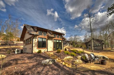400 Old Toccoa Farm Loop Mineral Bluff GA 30559