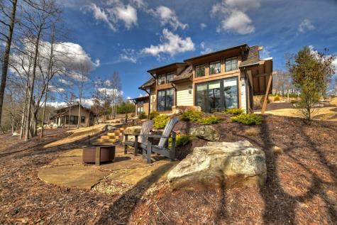 400 Old Toccoa Farm Loop Mineral Bluff GA 30559