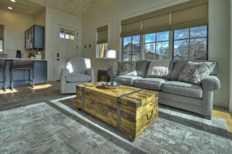 400 Old Toccoa Farm Loop Mineral Bluff GA 30559