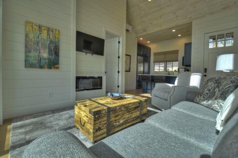 400 Old Toccoa Farm Loop Mineral Bluff GA 30559