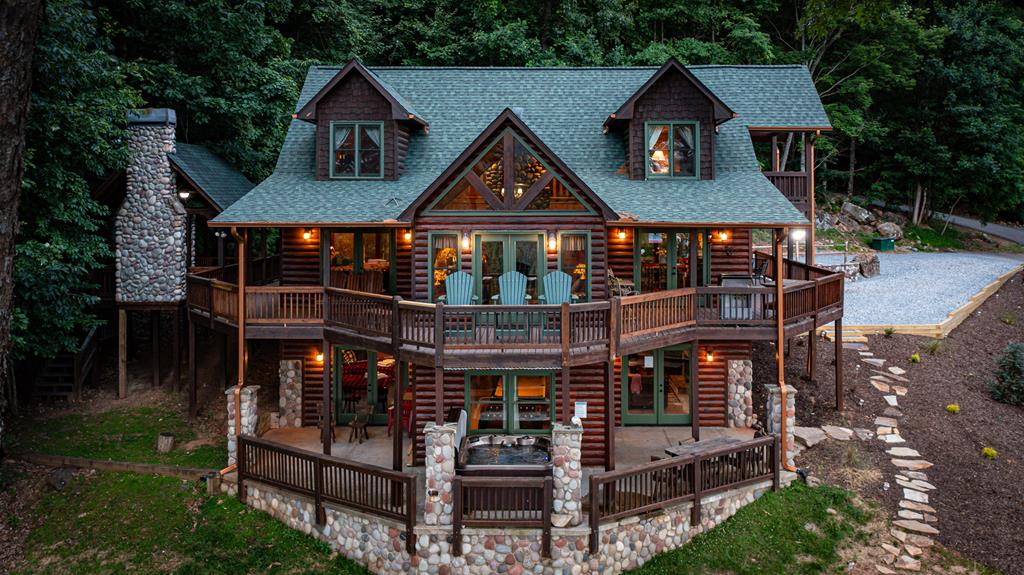 175 Cochise Road Blue Ridge GA 30513