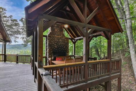 175 Cochise Road Blue Ridge GA 30513