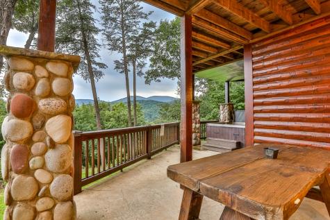 175 Cochise Road Blue Ridge GA 30513