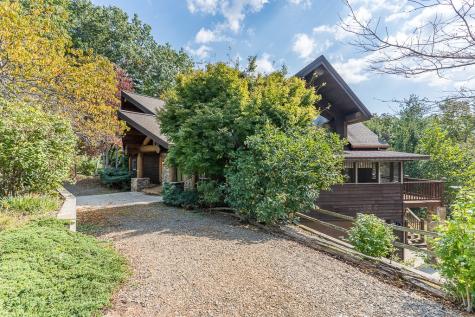 733 Granite Drive Hayesville NC 28904