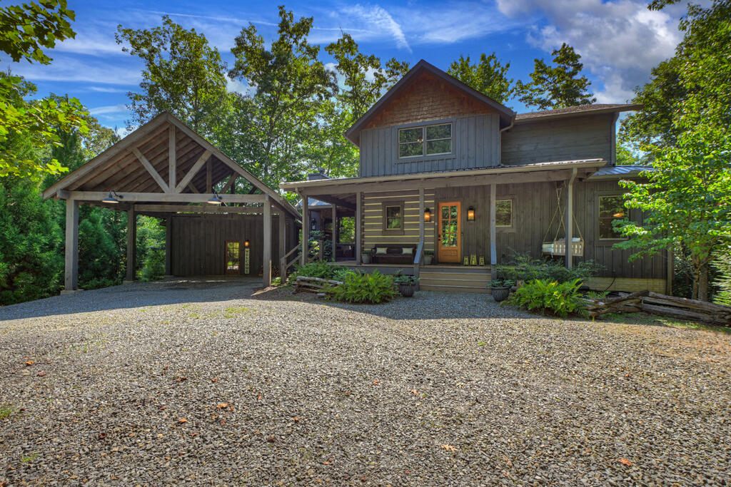 199 Hiawatha Trail N Blue Ridge GA 30513