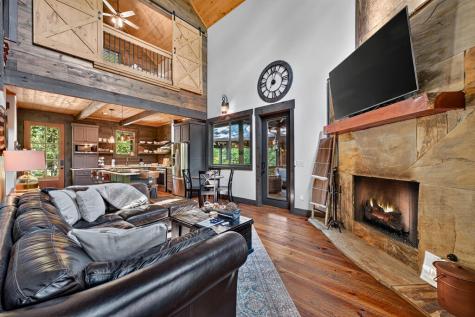 199 Hiawatha Trail N Blue Ridge GA 30513
