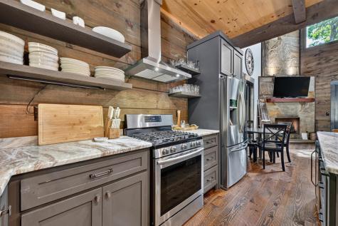 199 Hiawatha Trail N Blue Ridge GA 30513