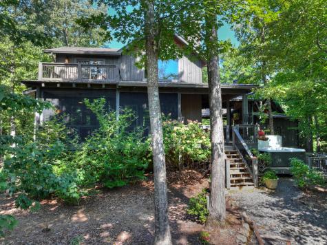 199 Hiawatha Trail N Blue Ridge GA 30513