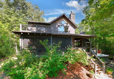 199 Hiawatha Trail N Blue Ridge GA 30513