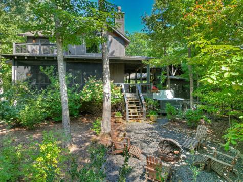 199 Hiawatha Trail N Blue Ridge GA 30513