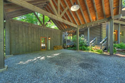 199 Hiawatha Trail N Blue Ridge GA 30513