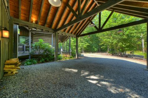 199 Hiawatha Trail N Blue Ridge GA 30513