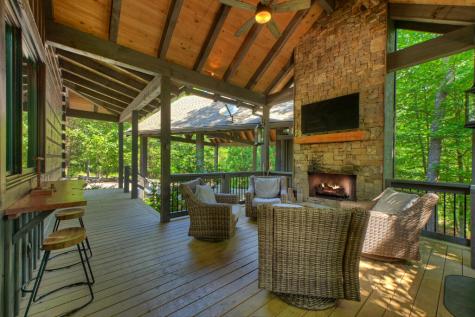 199 Hiawatha Trail N Blue Ridge GA 30513