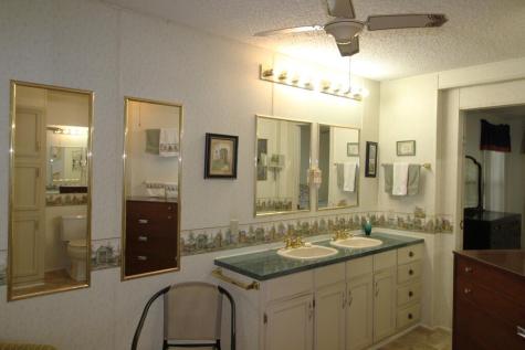 46 Arthur Ridge Brasstown NC 28902